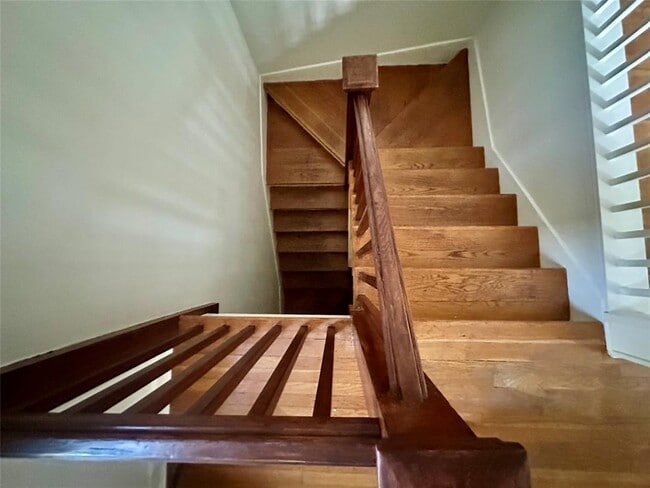 Building Photo - 1700 Houston St