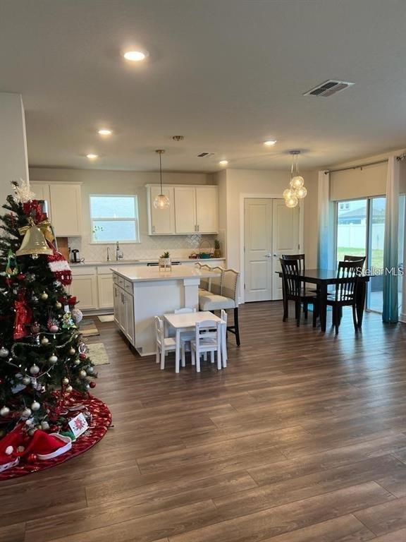 Building Photo - 30555 Thunderbird Dr