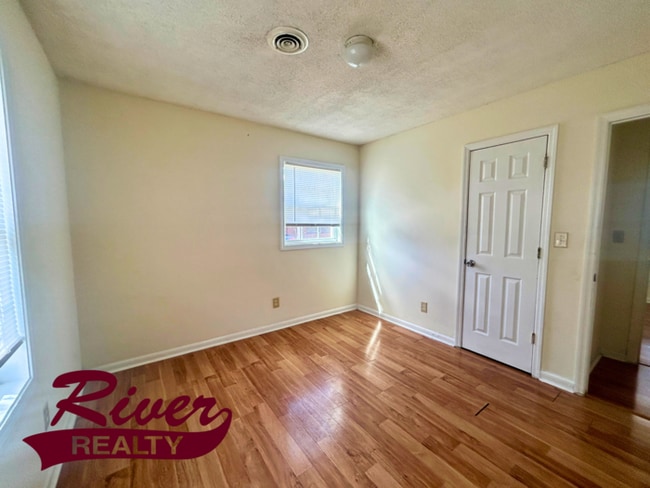 Foto del edificio - 3211 Kevin Dr