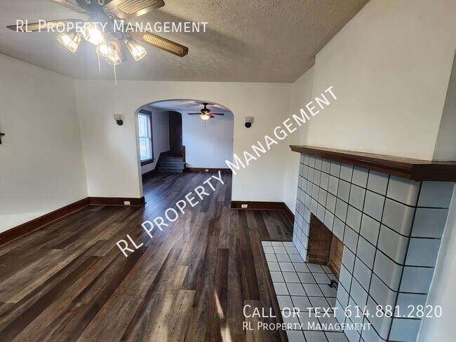 Building Photo - WAIVED APPLICATION FEE AND $50 GIFT CARD W...