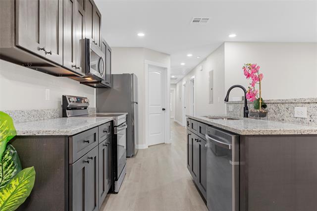 Building Photo - 1105 N 11th St