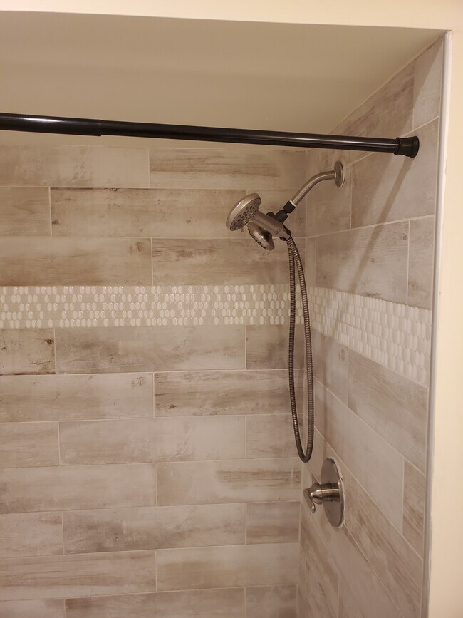 Bathroom - 8007 W Beckett Ave