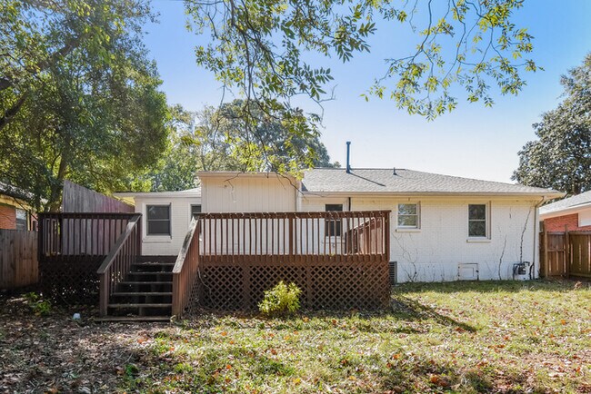 Foto del edificio - Fantastic 4bd/2ba home! Coming soon!