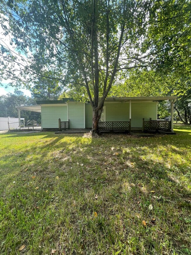 Foto del edificio - 3465 Dundale Rd