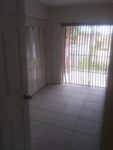 Foto del edificio - 7220 Fairway Dr