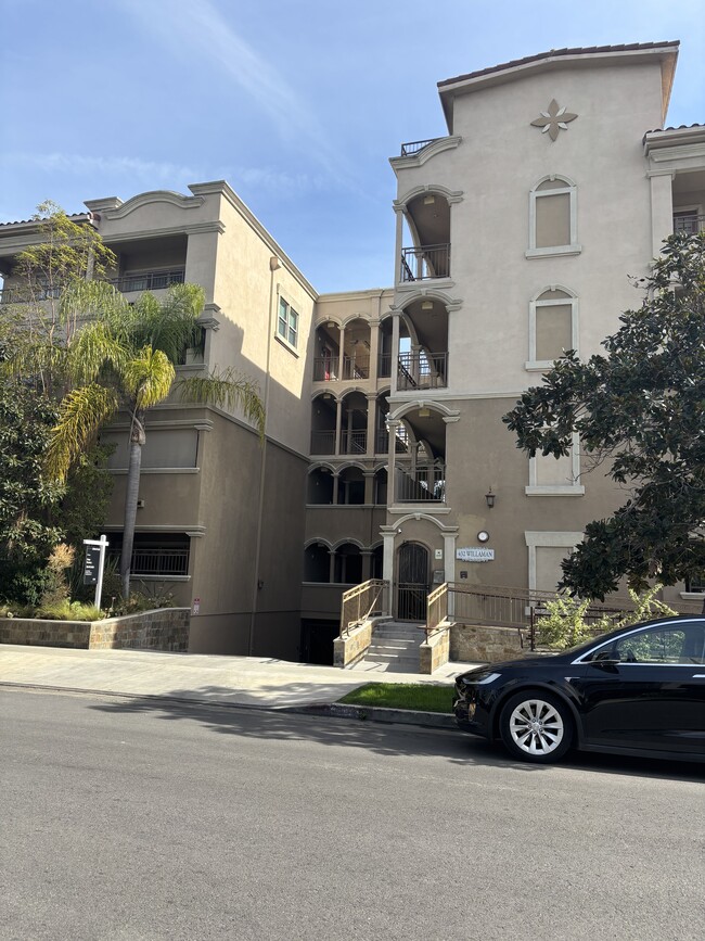 Building Photo - 432 S Willaman Dr