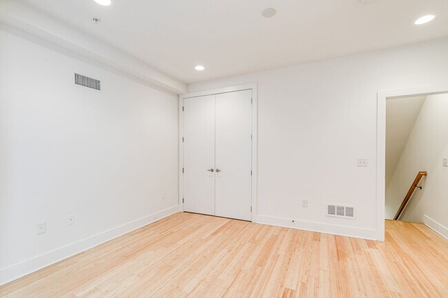Foto del edificio - Northern Liberties Townhome with Parking