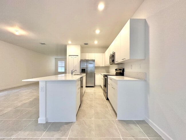 Building Photo - 4 br, 2.5 bath House - 2365 NW 130th St