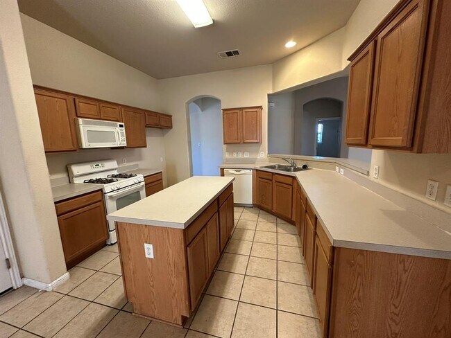 Building Photo - 1604 Teal Trail