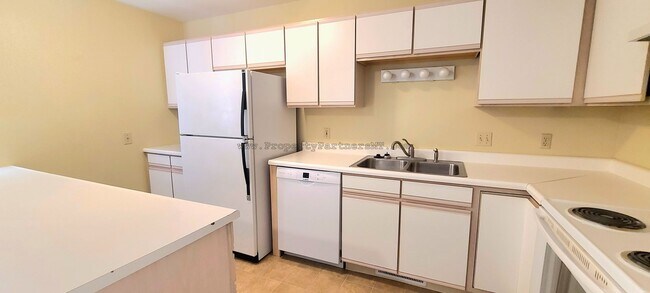 Foto del edificio - 305 Prairie Ave
