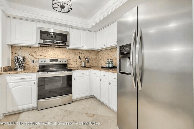 Foto del edificio - 3701 S Flagler Dr