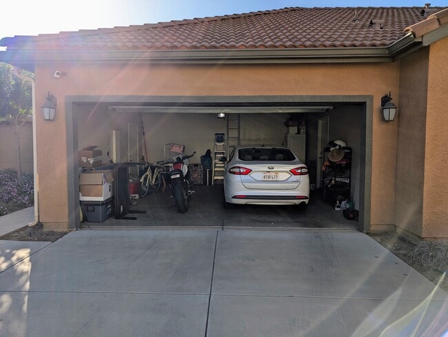 Garage - 4373 W Pinsapo Dr