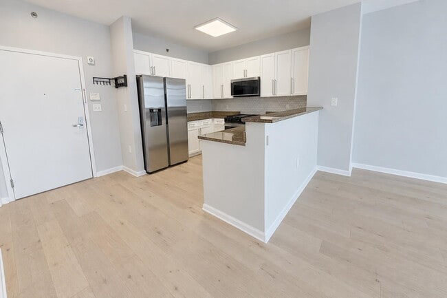 Building Photo - 4 Constellation Pl