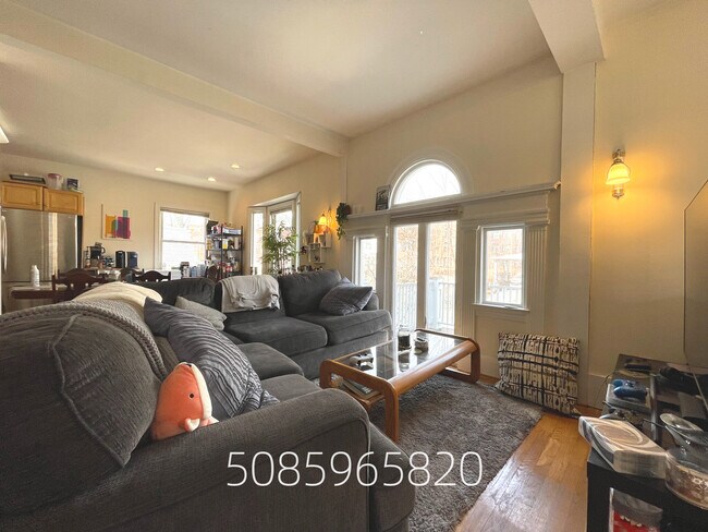 Foto del edificio - 66 Englewood Ave