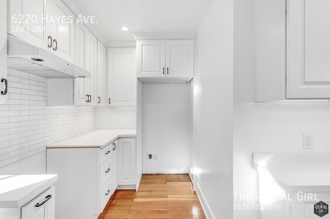 Building Photo - Restored Three-Bedroom Gem in Highland Par...