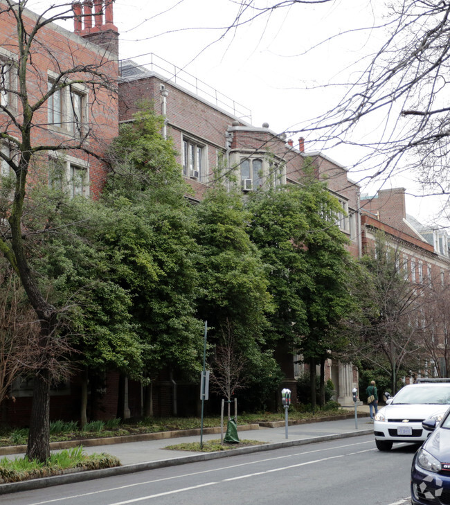 Building Photo - International Student House