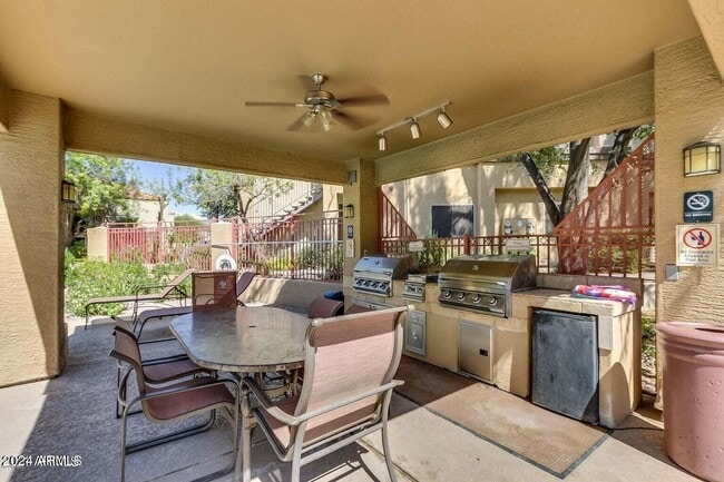 Building Photo - 11375 E Sahuaro Dr