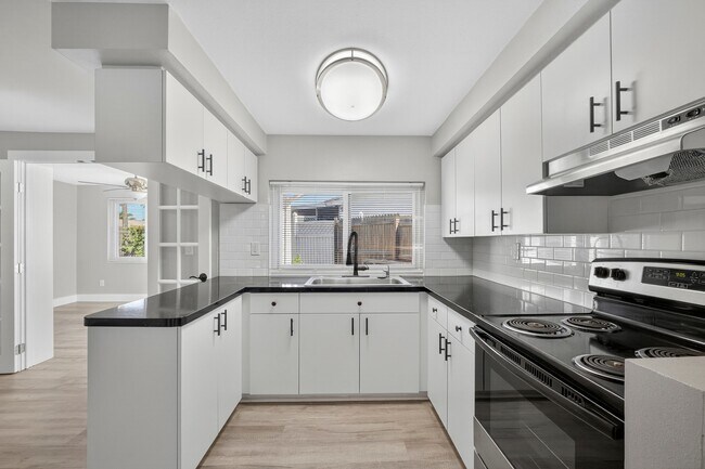 Foto del edificio - 3624 Oakhurst Dr