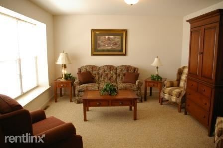 Building Photo - 2 br, 2.5 bath Townhome - 221 Ammon Ave