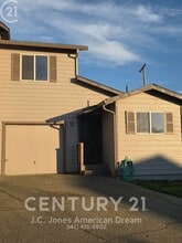 Building Photo - 1043 Rainwood Ln