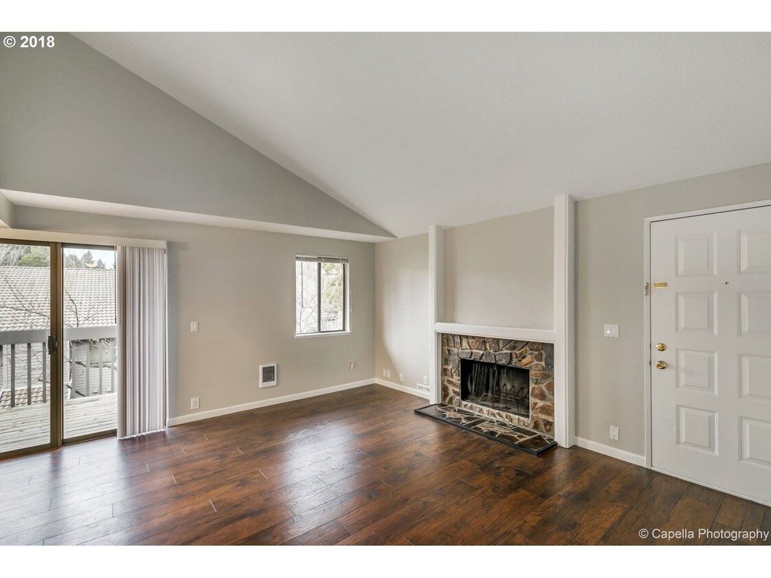 2 br, 1 bath House 14620 SW Grayling Lane House Rental in Beaverton