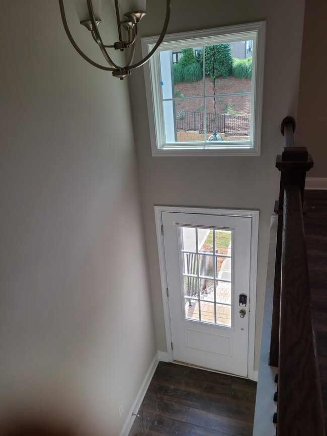 Building Photo - 4560 Mikajack Dr SE