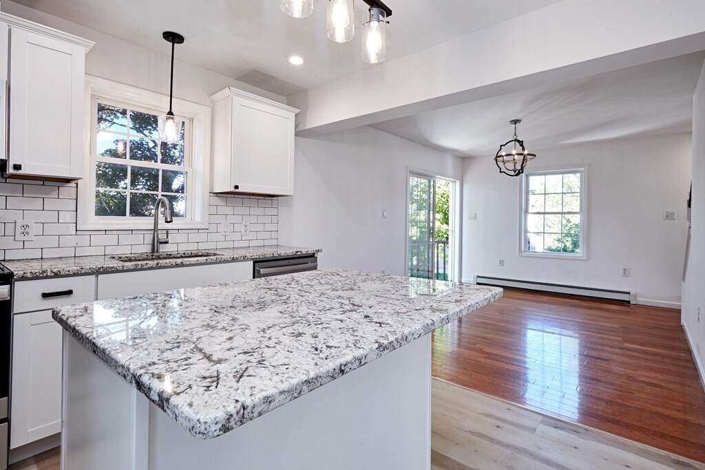 Foto principal - 755 Norwest Dr
