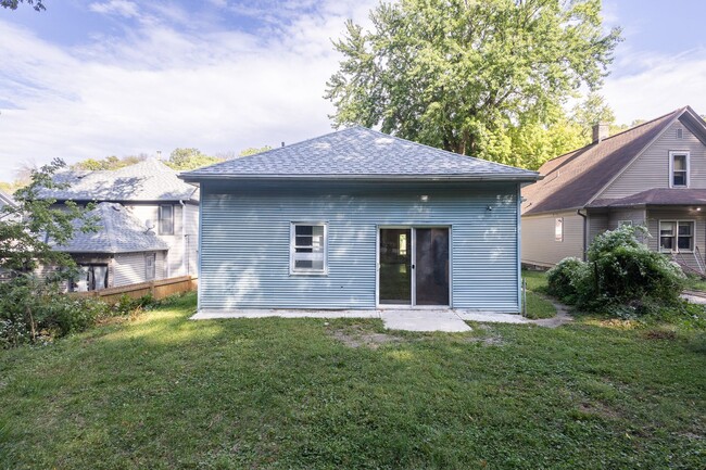 Building Photo - Adorable 3 Bed 1.5 Bath Single-Family Home