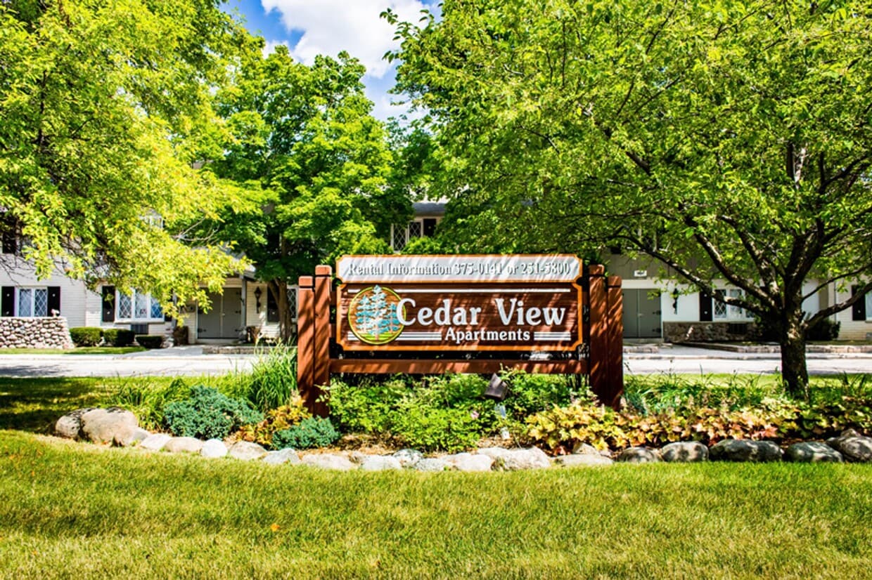 Primary Photo - Upper Studio apartment Available SOON