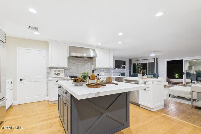 Building Photo - 29650 Kimberly Dr