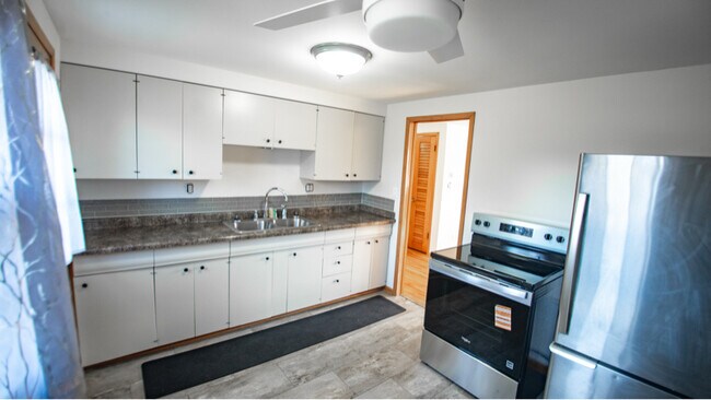 Foto del edificio - 1402 Summit Ave