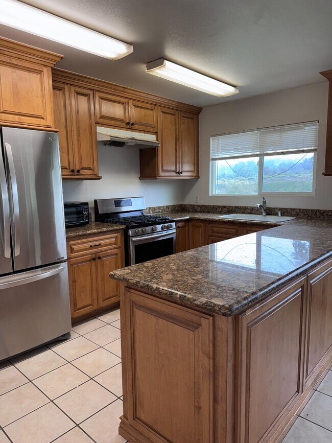Foto del edificio - 4790 Sand Canyon Rd