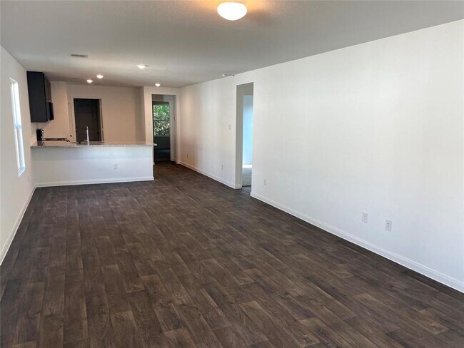 Building Photo - 12942 Sorrento Bay Dr