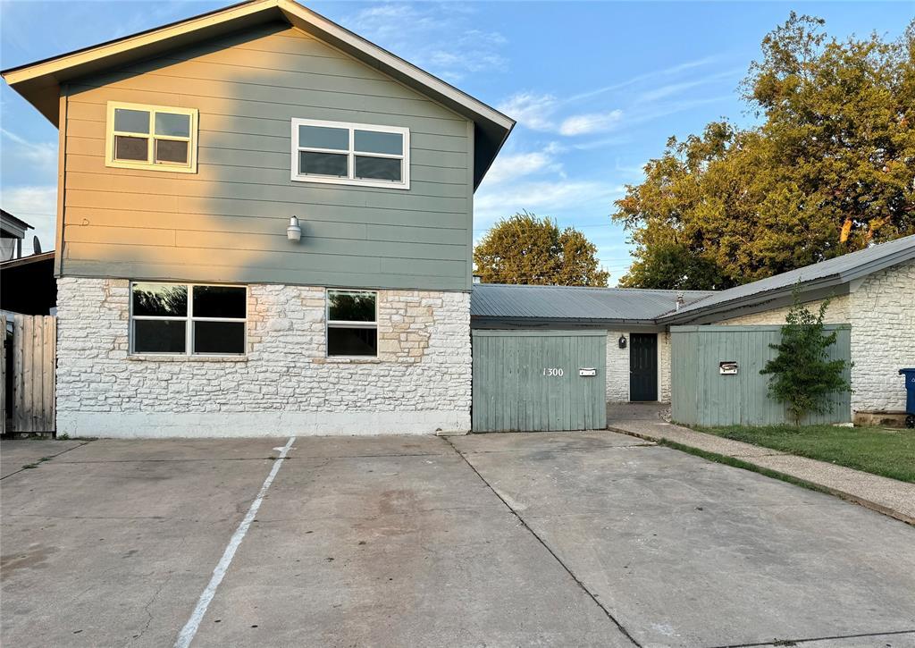 Primary Photo - 1300 Radcliff Dr