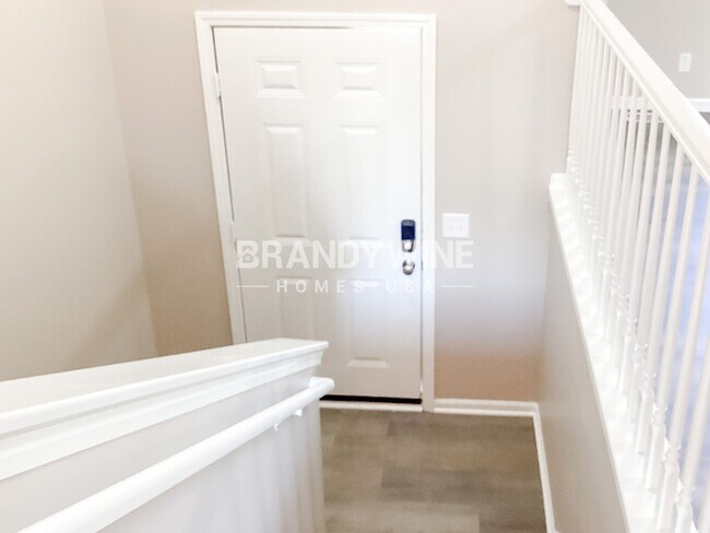 Foto del edificio - 18619 Woodruff St