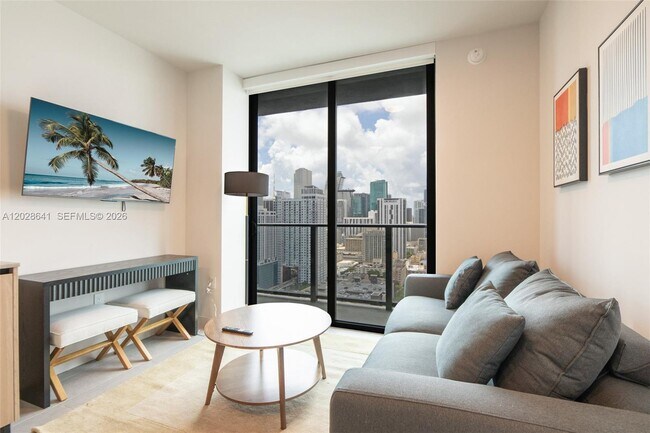 Foto del edificio - 121 NE 5th St