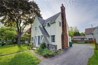 Building Photo - 266 Avalon Dr