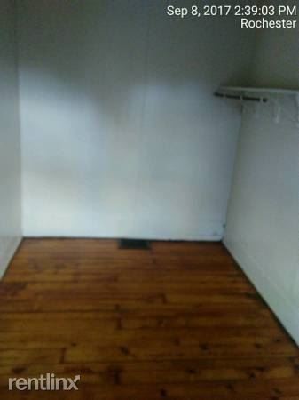 Building Photo - 3 br, 1 bath House - 229 Wilder St