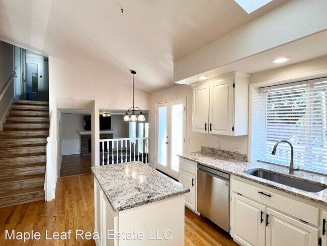Building Photo - 4 br, 2.5 bath House - 1703 S 372nd Pl