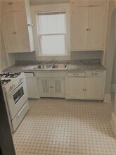 Building Photo - 1106 17th Ave SE