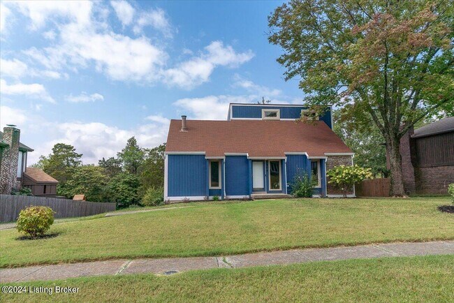 Building Photo - 404 Bromwell Dr