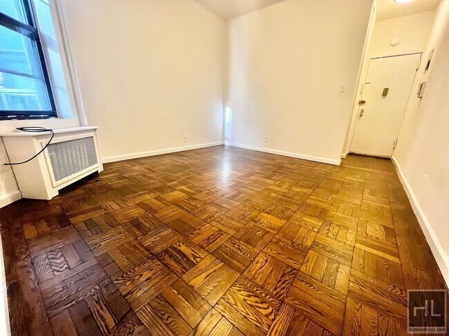 Foto del edificio - EAST 88 STREET