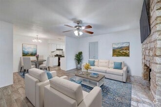 Building Photo - 703 Country Aire Dr