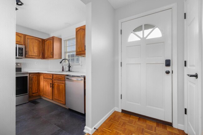 Foto del edificio - 152 Gray Station Rd