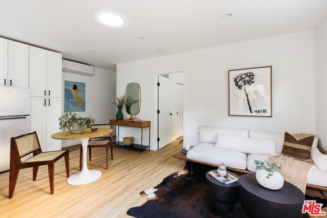 Foto principal - 926 Robinson St