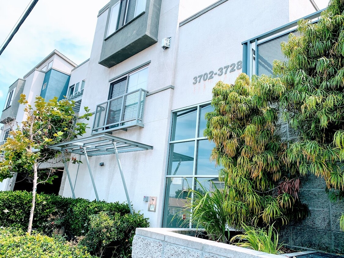 3704 Newton St, Torrance, CA 90505 Townhome Rentals in Torrance CA