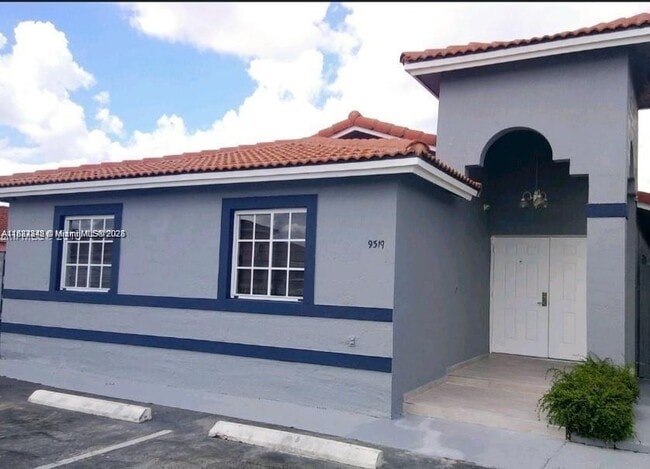 Building Photo - 9319 NW 121st St
