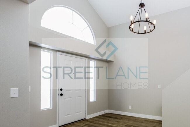 Building Photo - REDUCED! - Now offering $250 off first ful...