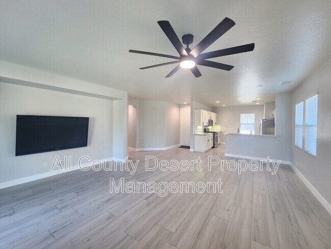 Foto del edificio - 41212 Maxwell Ct