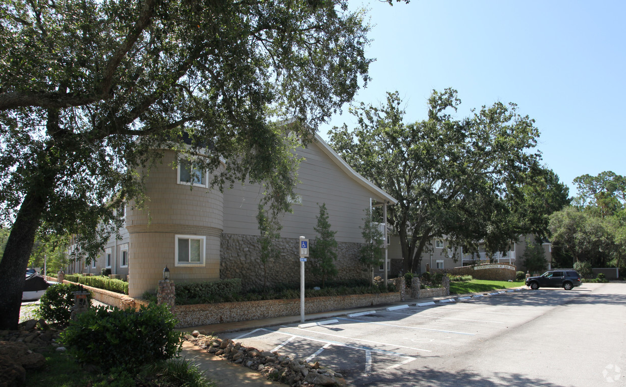 Courtyard at San Jose - The Courtyards at San Jose